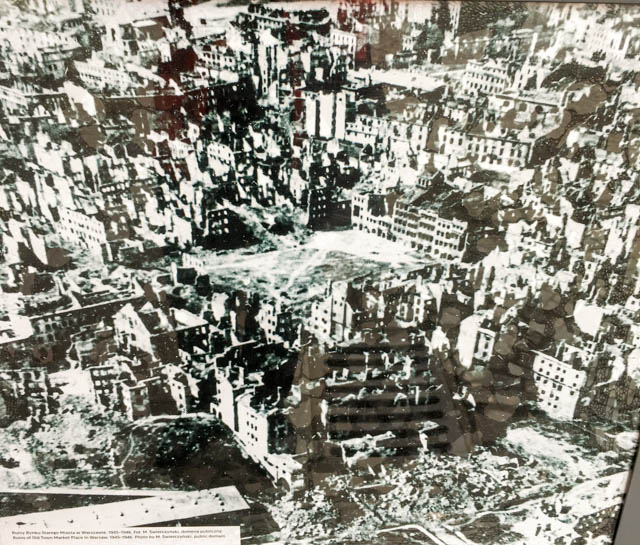Warsaw destroyed buildings